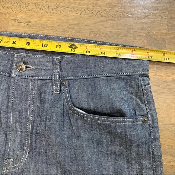 Vince Men’s  VM.212 Slim Chambray Blue Pants Size 32 32x33 Chinos Straight Leg - Picture 6 of 9